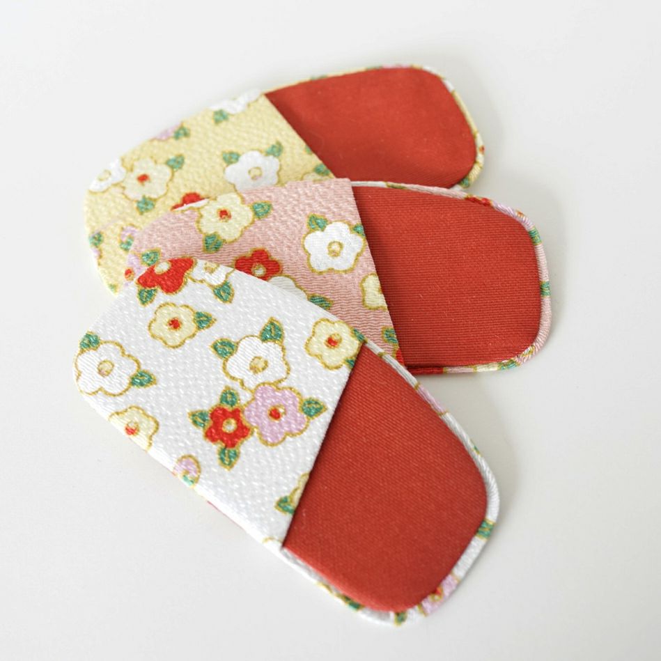 つげ櫛】彫り解き櫛 3寸5分 ケース付き（椿） | かづら清老舗