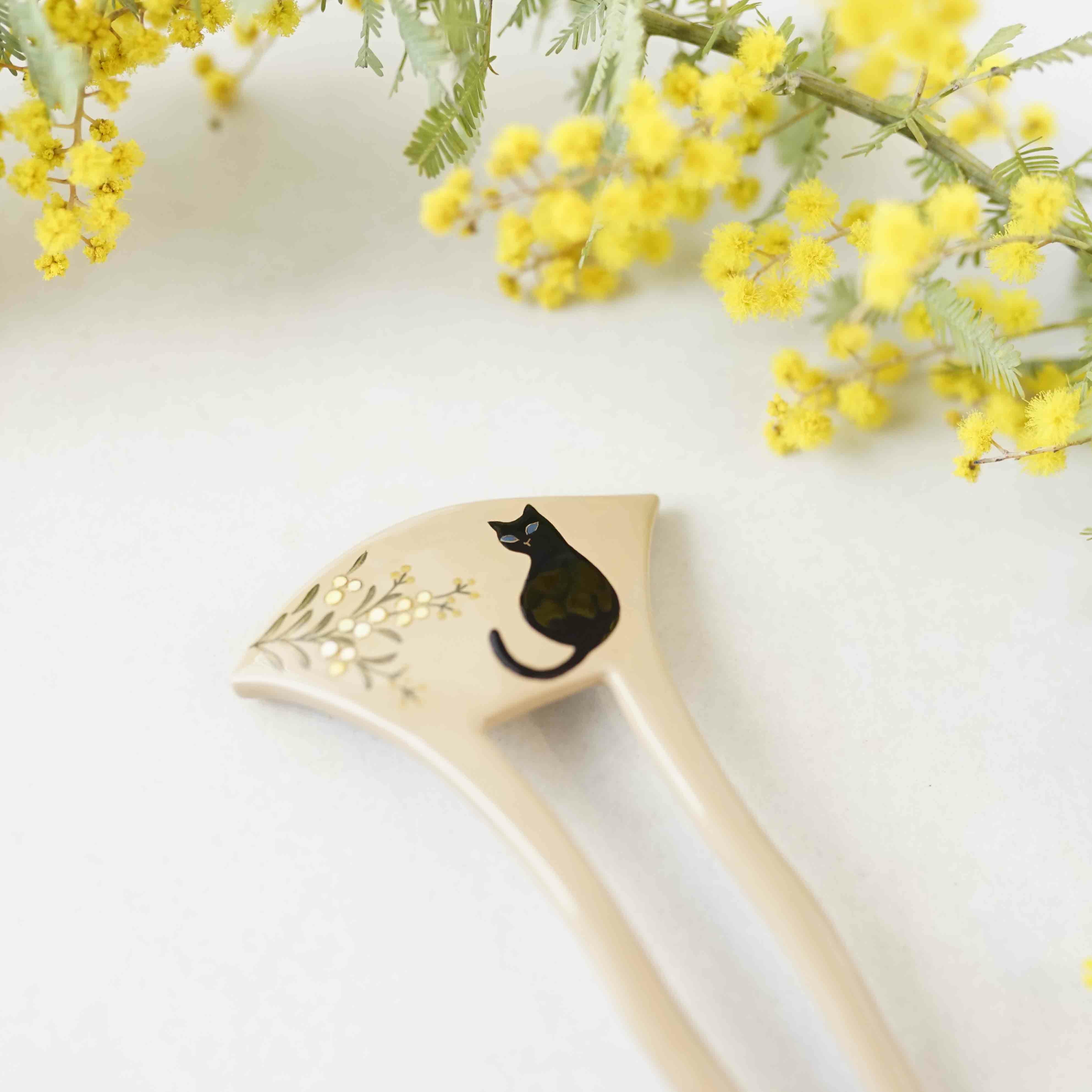 本漆純金蒔絵螺鈿かんざし 幅広輪ピン りすに団栗 | かづら清老舗